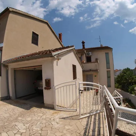 Apartman With Parking Space - 20809