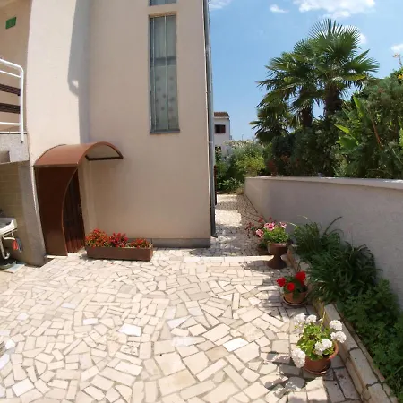 With Parking Space - 20809 Apartman *