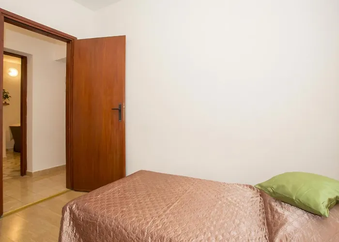 With Parking Space - 20809 Apartman *