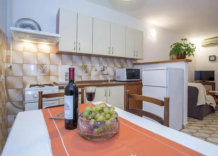 With Parking Space - 20809 Apartman *