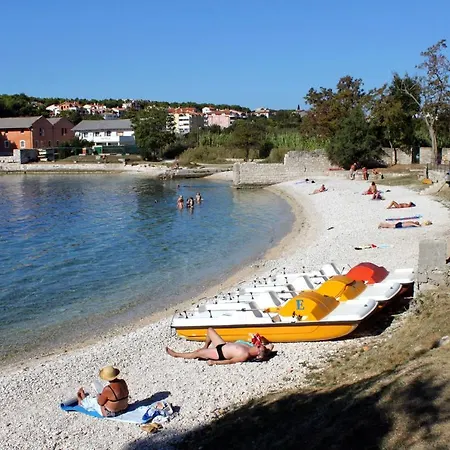 Lägenhet With Parking Space - 20809